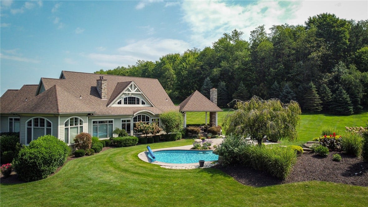 921 Three Degree Rd, Butler, PA 16002