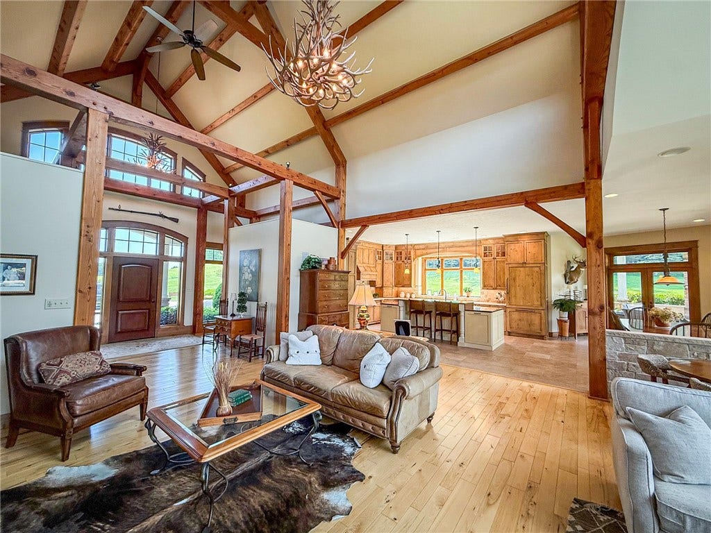 921 Three Degree Rd, Butler, PA 16002