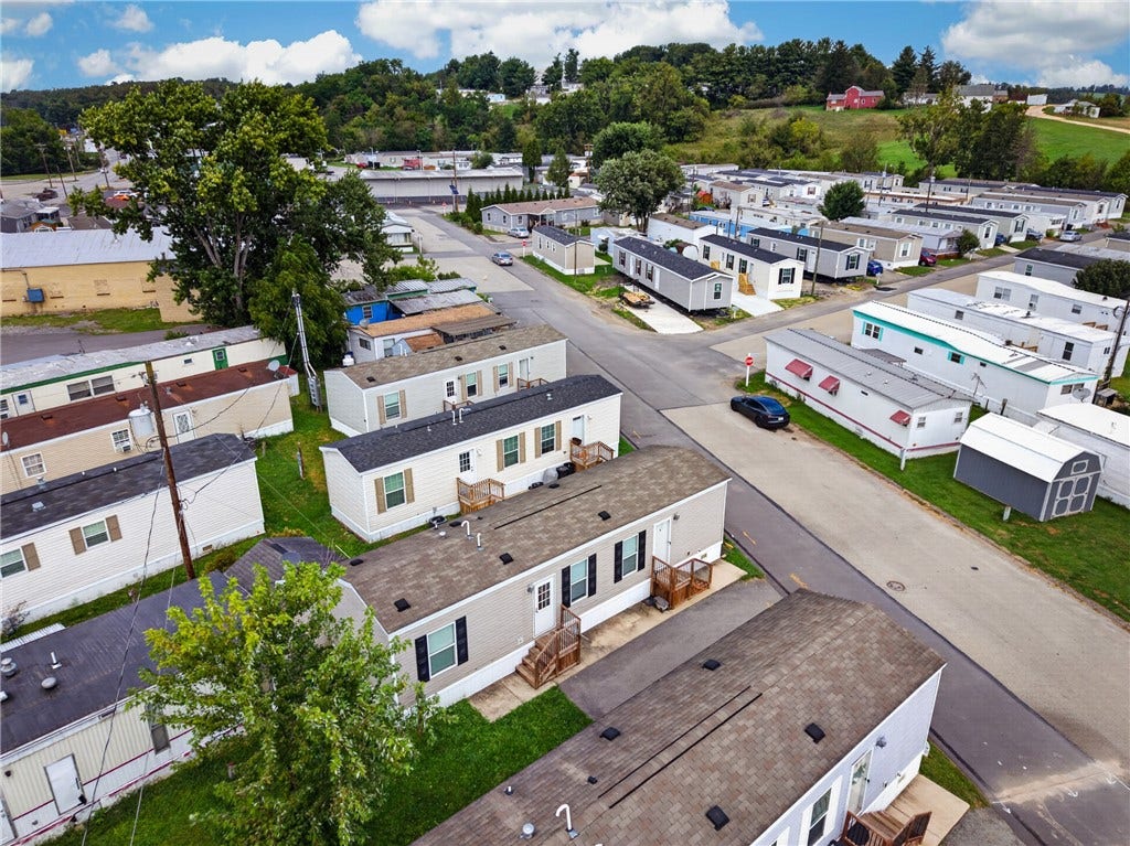 49 Imperial Ave, Washington, PA 15301