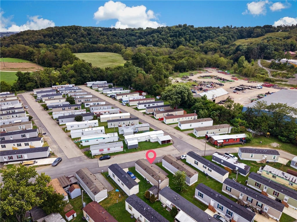 49 Imperial Ave, Washington, PA 15301