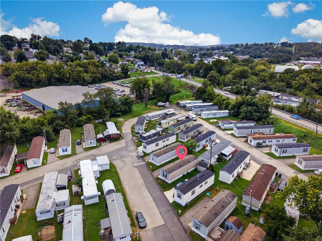 49 Imperial Ave, Washington, PA 15301