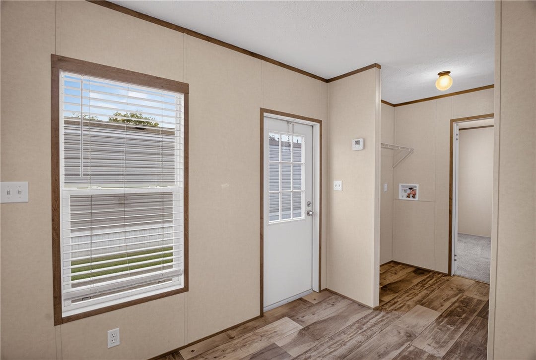 49 Imperial Ave, Washington, PA 15301