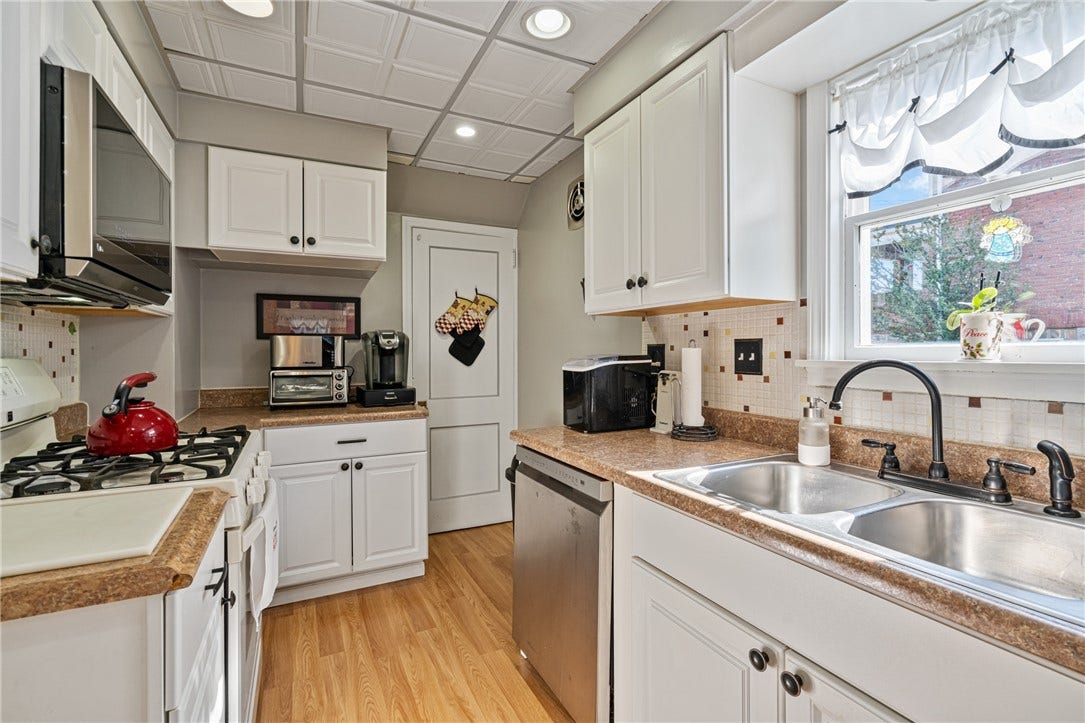 3000 Vernon Ave, Pittsburgh, PA 15227 3000 Vernon Ave, Pittsburgh, PA 15227