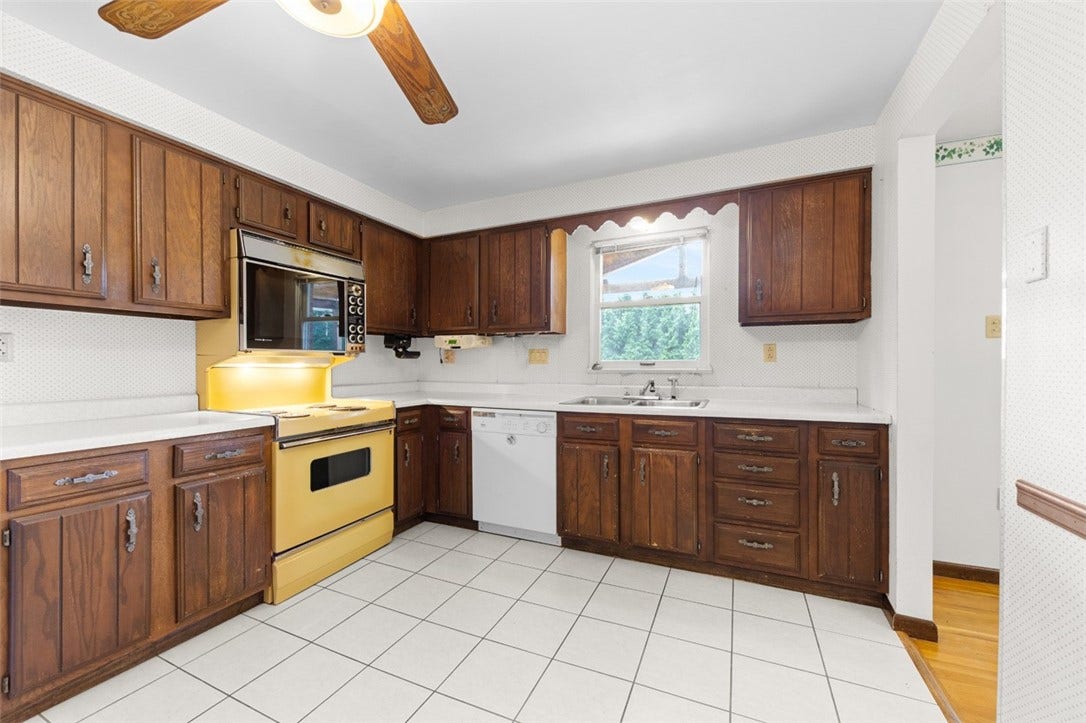 502 Saint Thomas Drive, Greensburg, PA 15601