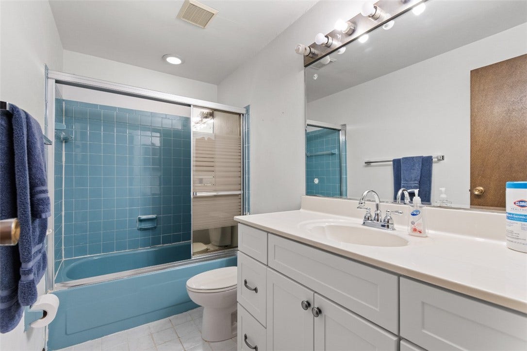 Full Bathroom on Main Level