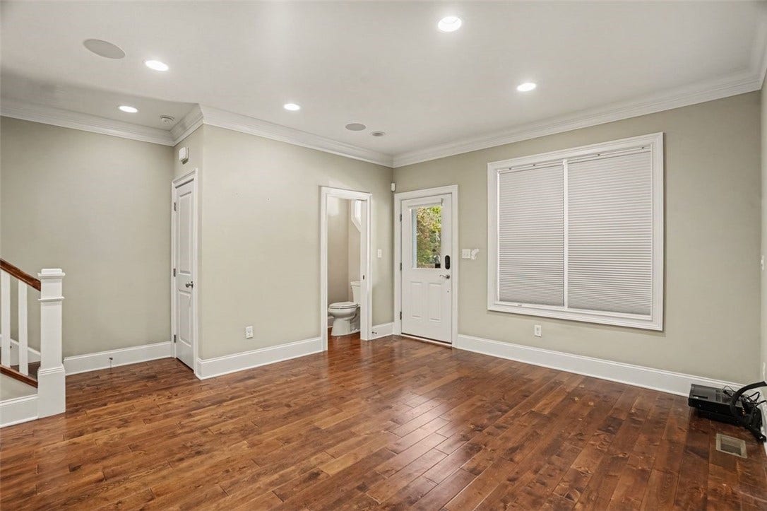 5516 Claybourne St, Pittsburgh, PA 15232 5516 Claybourne St, Pittsburgh, PA 15232
