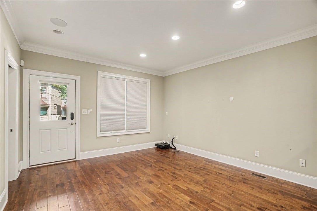 5516 Claybourne St, Pittsburgh, PA 15232 5516 Claybourne St, Pittsburgh, PA 15232