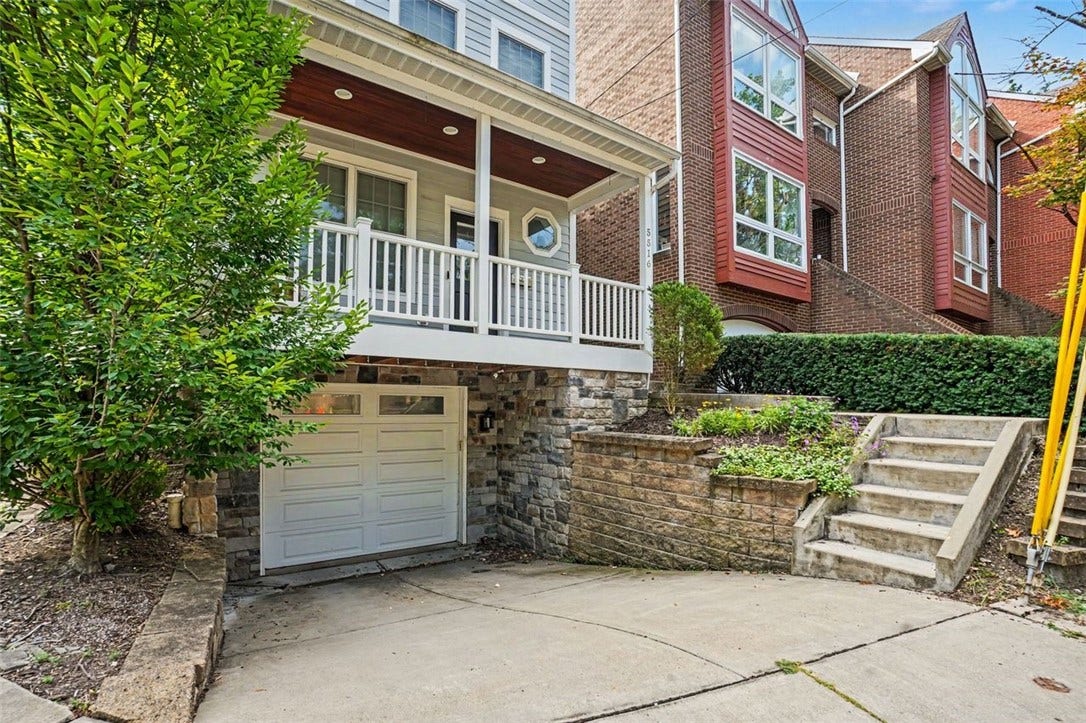 5516 Claybourne St, Pittsburgh, PA 15232 5516 Claybourne St, Pittsburgh, PA 15232