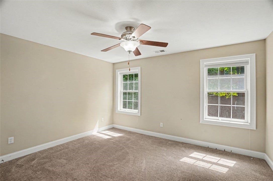 5516 Claybourne St, Pittsburgh, PA 15232 5516 Claybourne St, Pittsburgh, PA 15232