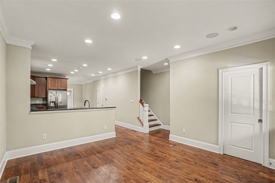 5516 Claybourne St, Pittsburgh, PA 15232 5516 Claybourne St, Pittsburgh, PA 15232