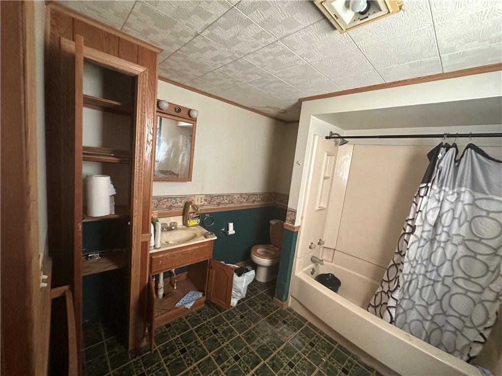 426 High St, Brownsville, PA 15417