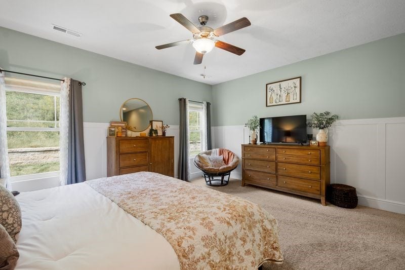Spacious, light and bright.