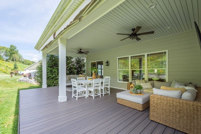 So much outdoor living space for friends and family.
