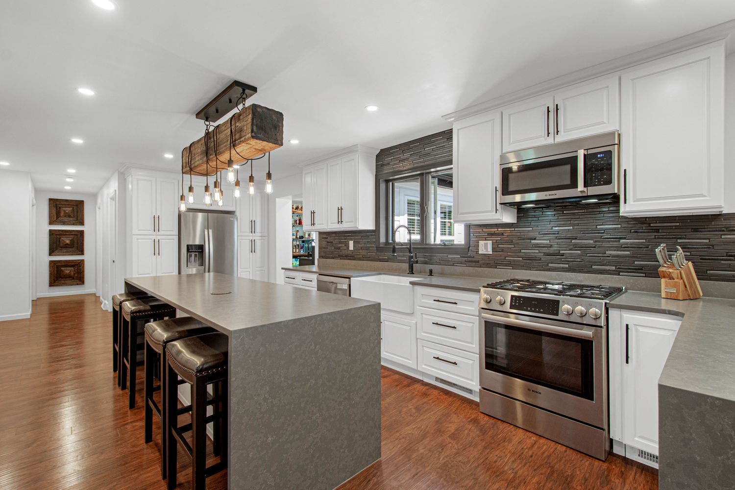 113 Oakwood Road, McMurray, PA 15317