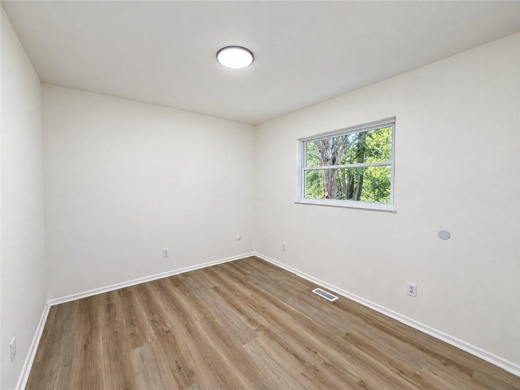 410 Cowan Dr, Elizabeth, PA 15037