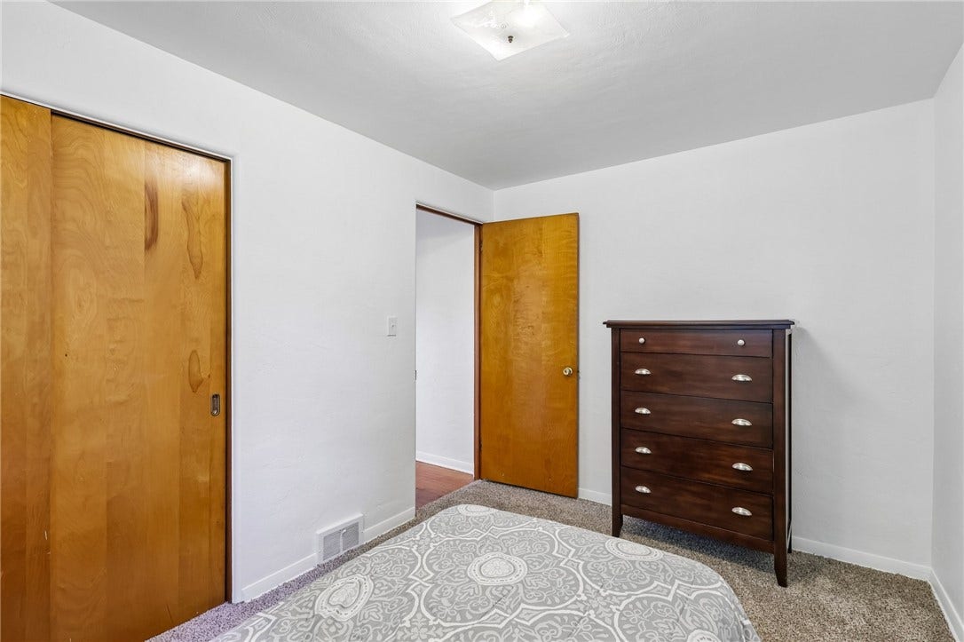 5391 California Ave, Bethel Park, PA 15102