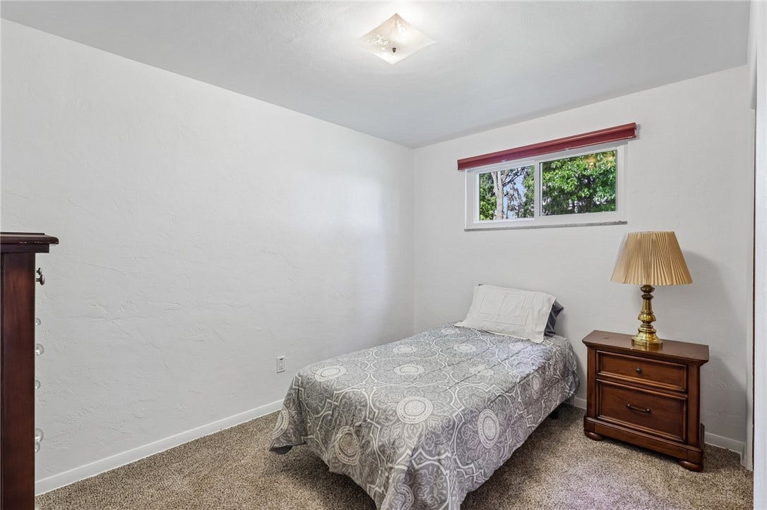 5391 California Ave, Bethel Park, PA 15102