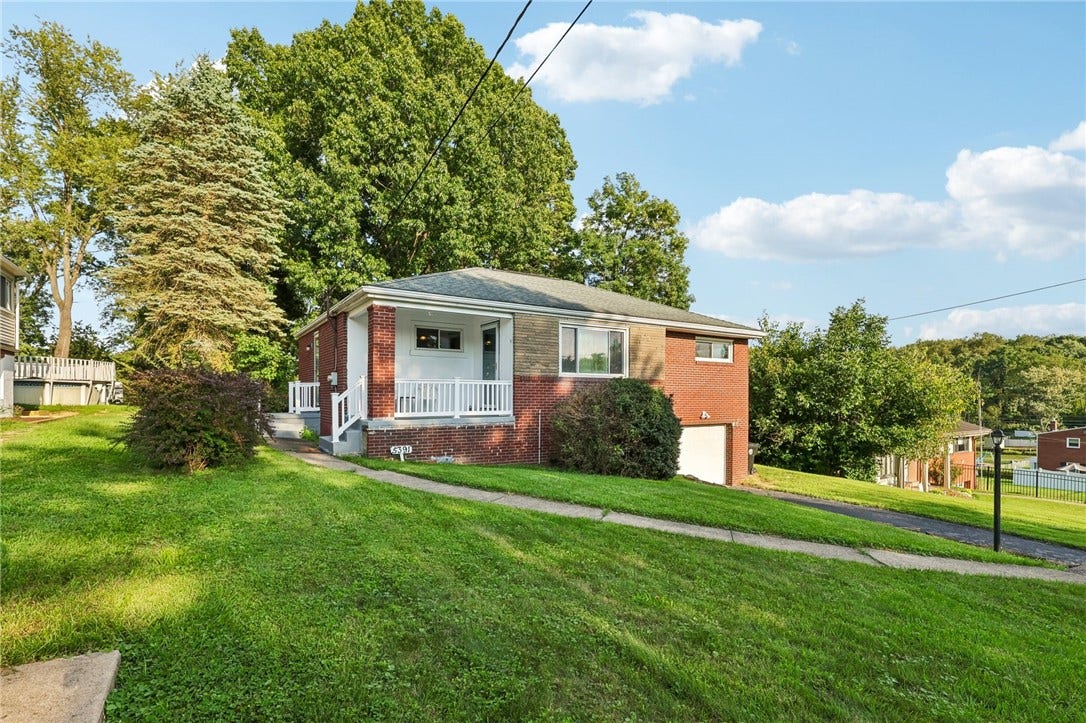 5391 California Ave, Bethel Park, PA 15102