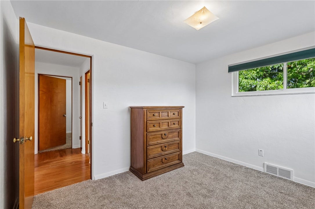 5391 California Ave, Bethel Park, PA 15102