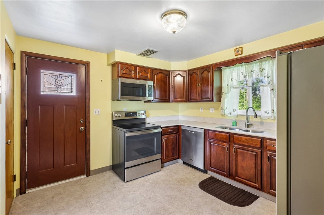 5391 California Ave, Bethel Park, PA 15102