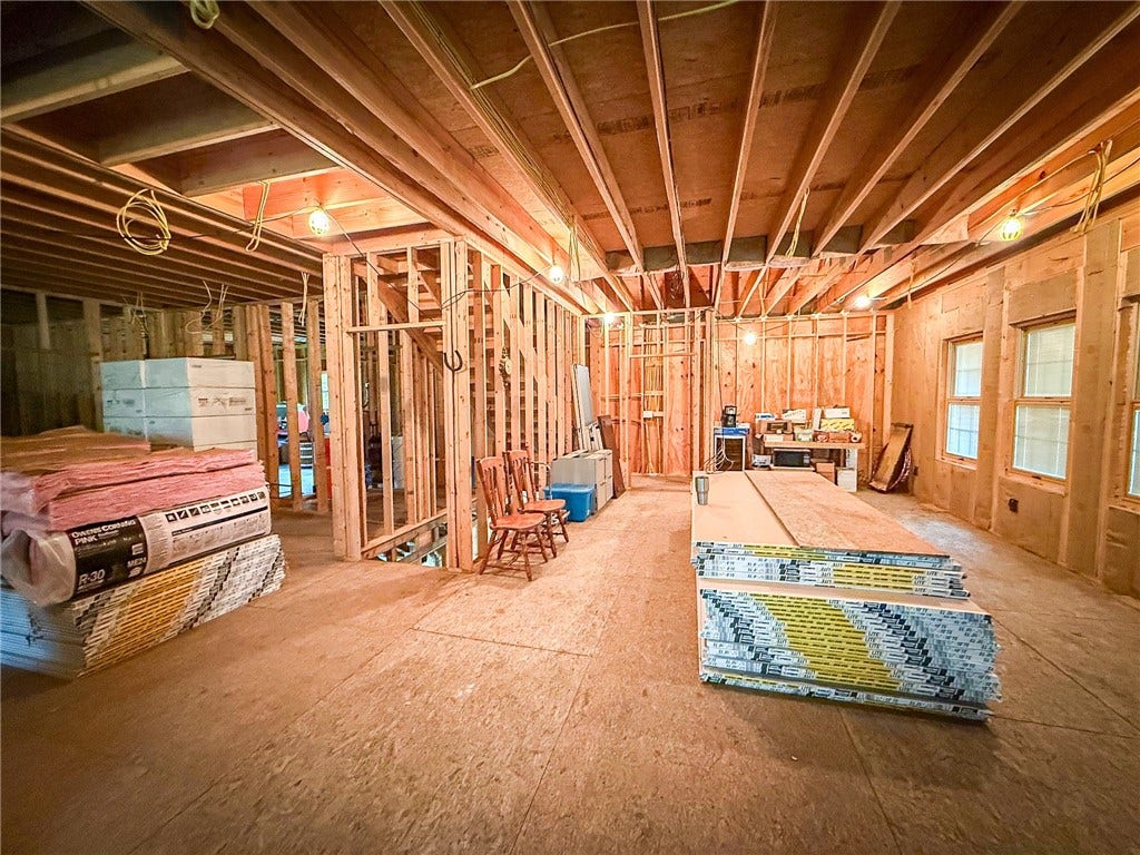 115 Dreher Farm Ln, Butler, PA 16002