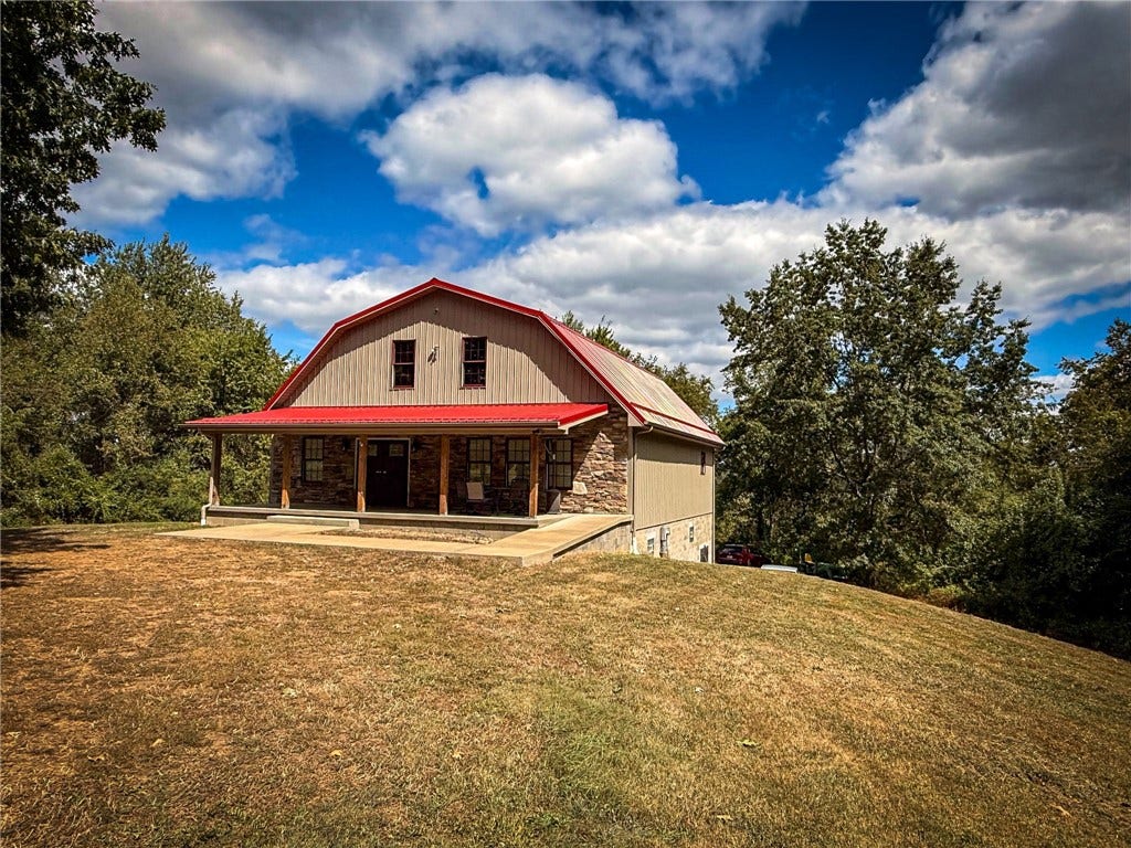 115 Dreher Farm Ln, Butler, PA 16002