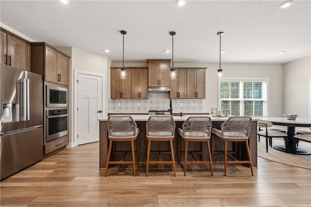 Large island with seating