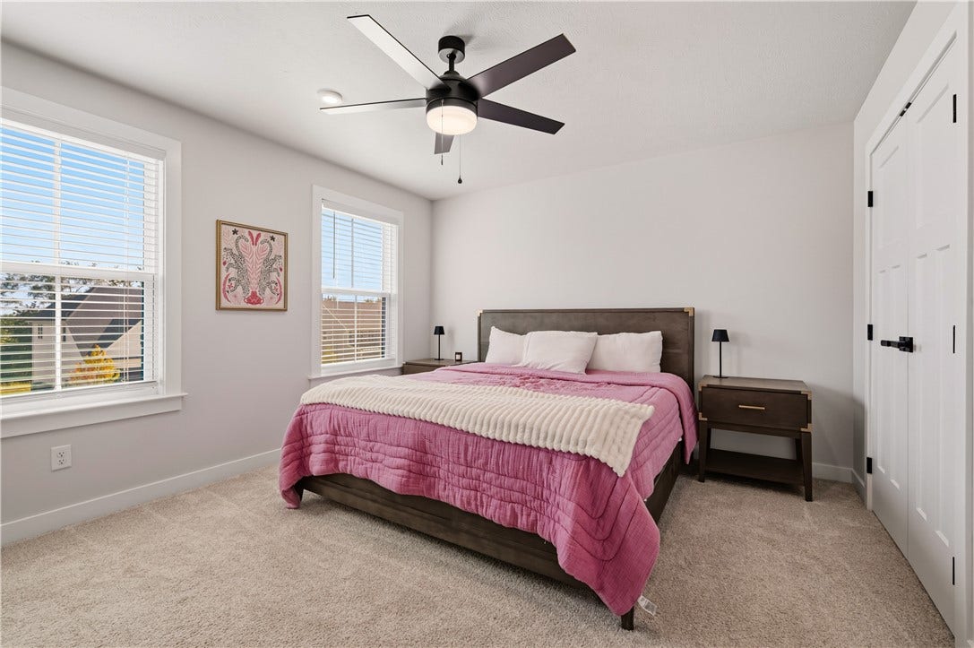 Light and bright bedroom with ensuite bath