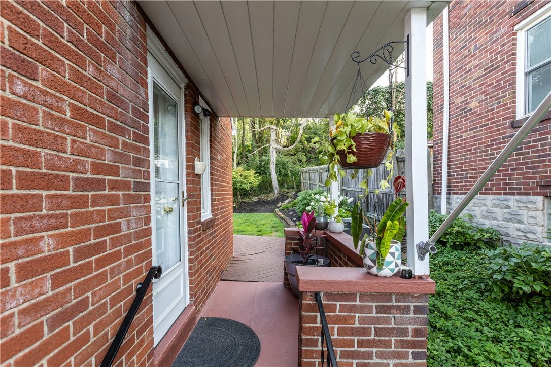 632 Lamarido St, Pittsburgh, PA 15226 632 Lamarido St, Pittsburgh, PA 15226
