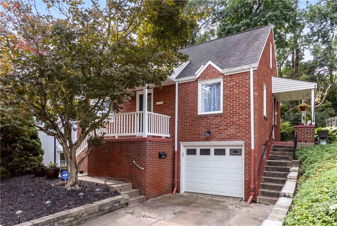 632 Lamarido St, Pittsburgh, PA 15226 632 Lamarido St, Pittsburgh, PA 15226