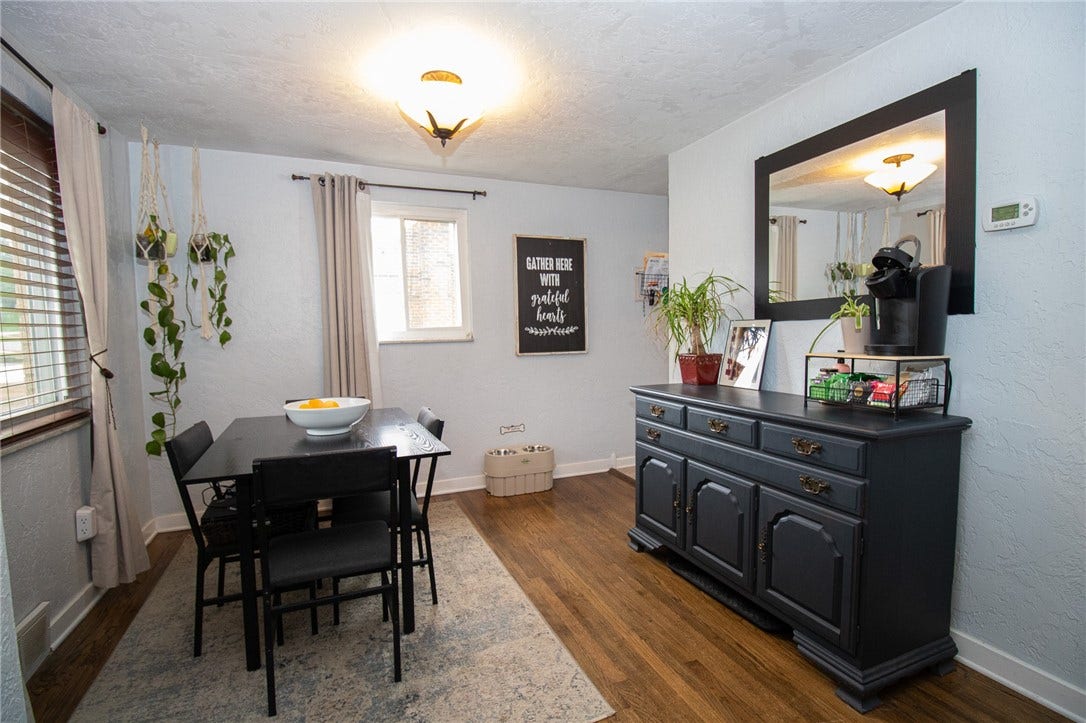 1112 Logan Rd, Bethel Park, PA 15102