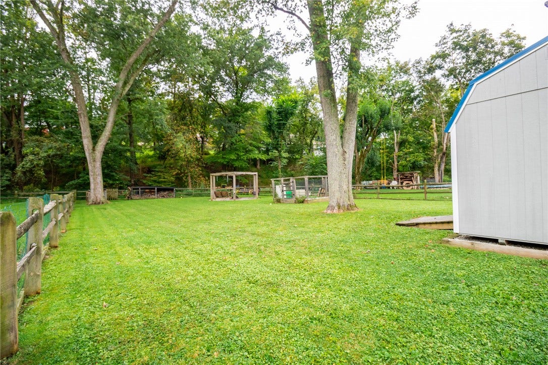 1112 Logan Rd, Bethel Park, PA 15102