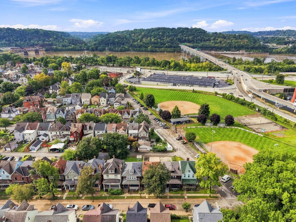 8 5th Street, Pittsburgh, PA 15215 8 5th Street, Pittsburgh, PA 15215