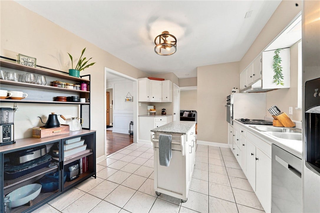 224 Elbe Dr, Pittsburgh, PA 15209 224 Elbe Dr, Pittsburgh, PA 15209