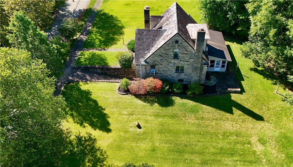51 LINDEN PL, Uniontown, PA 15401