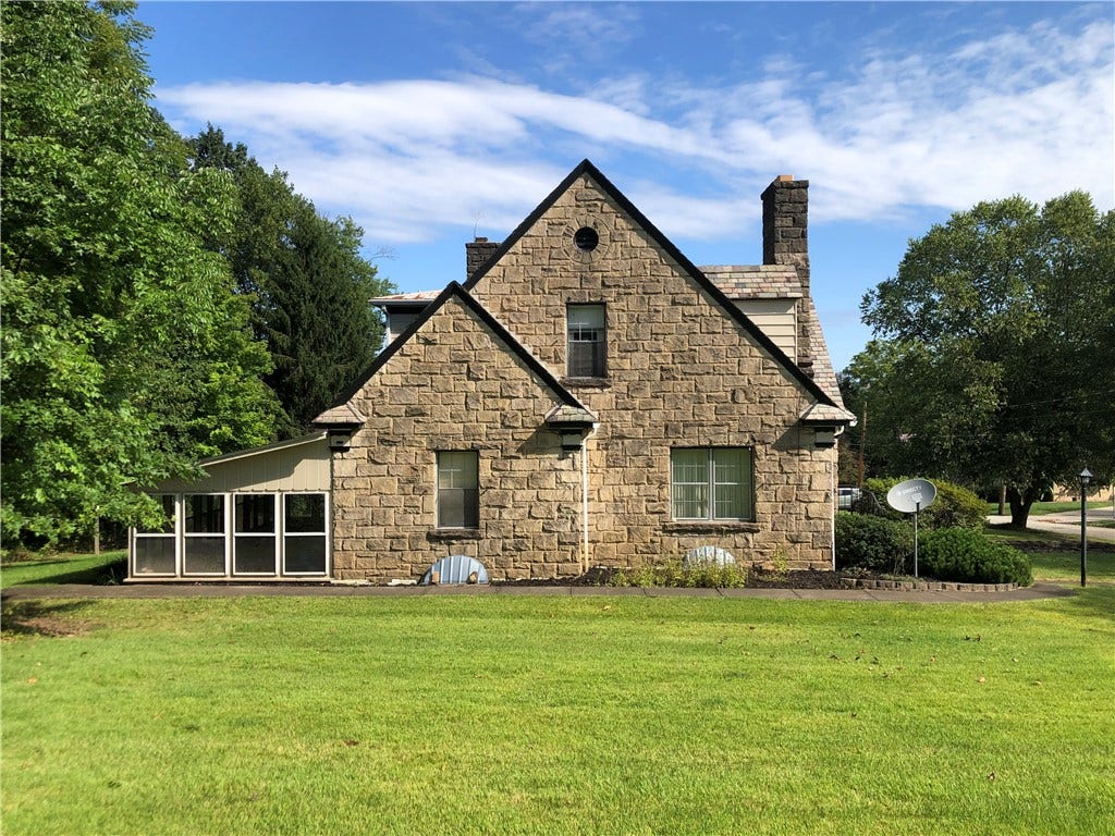51 LINDEN PL, Uniontown, PA 15401