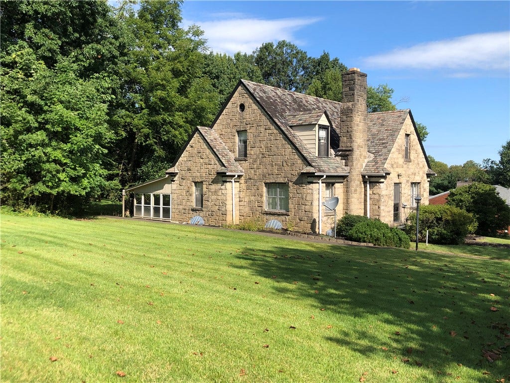 51 LINDEN PL, Uniontown, PA 15401