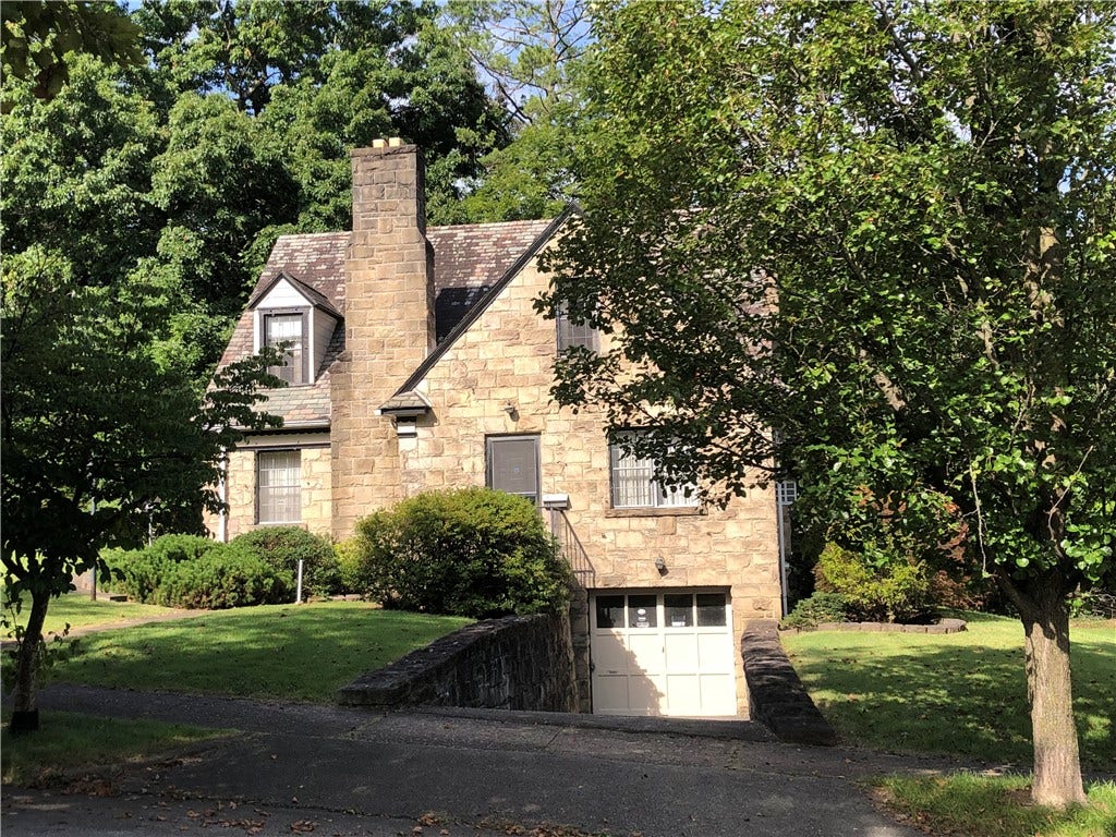 51 LINDEN PL, Uniontown, PA 15401