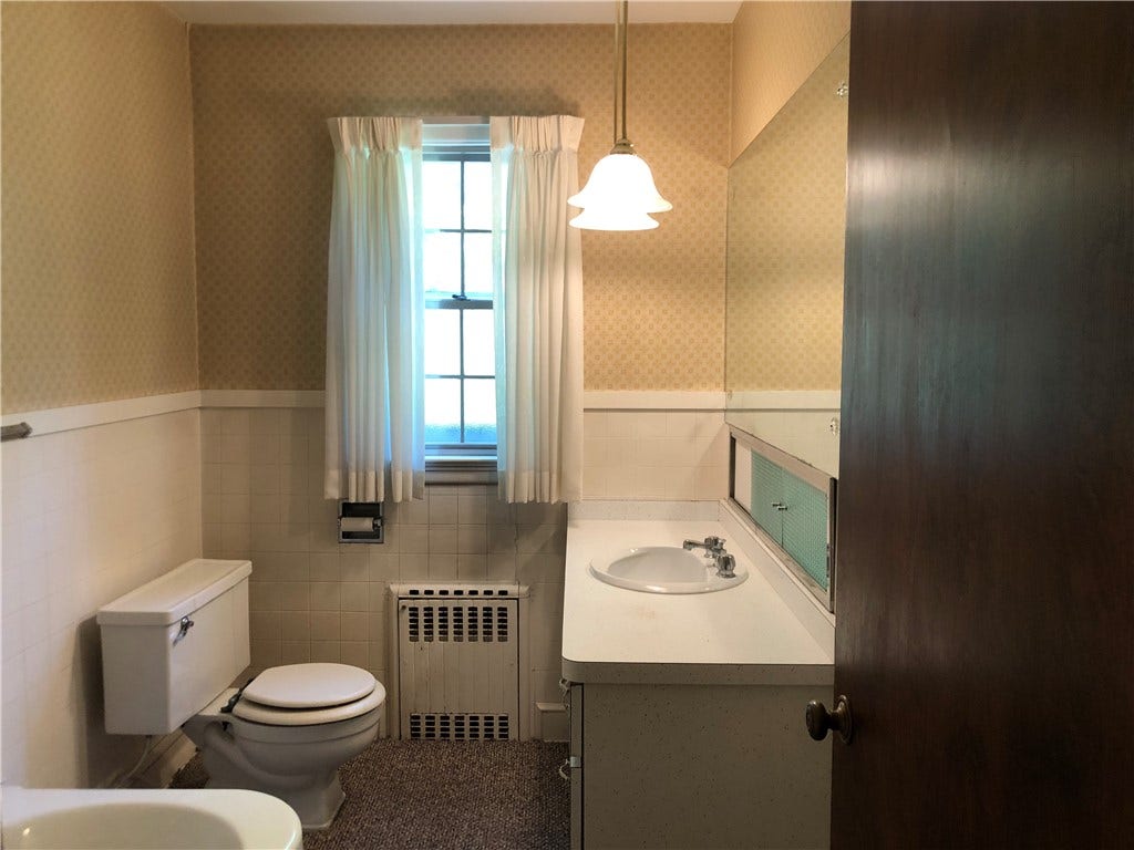 Full bath with tub on the second floor