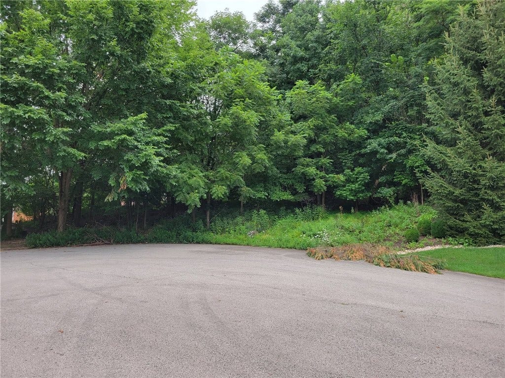 Lot 5 and 5A Brookmere Drive, Greensburg, PA 15601
