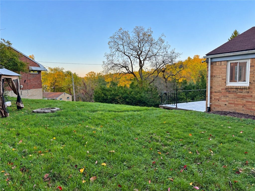2007 Hillcrest St, Bethel Park, PA 15102