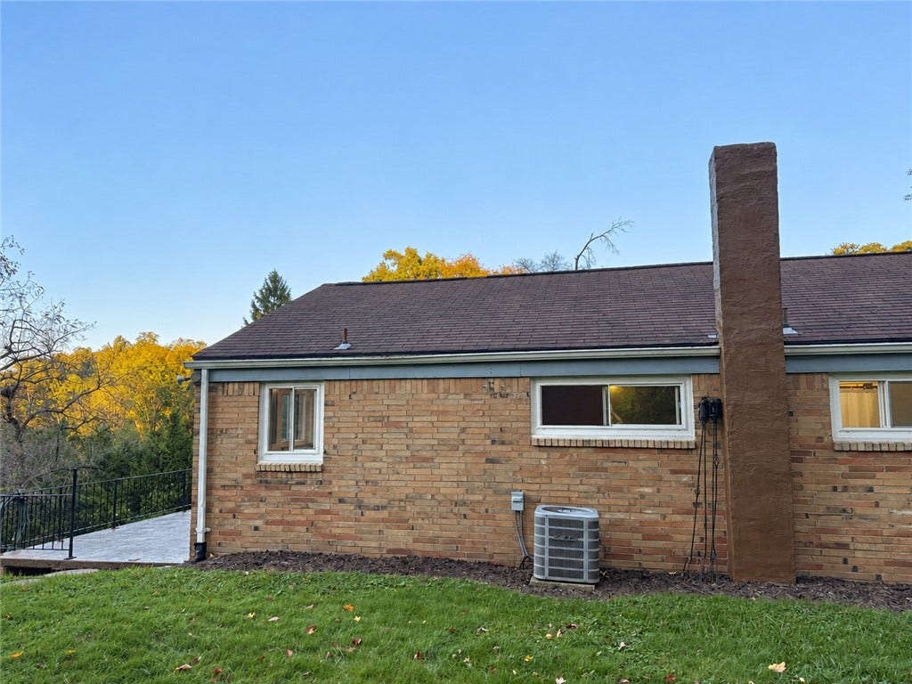 2007 Hillcrest St, Bethel Park, PA 15102
