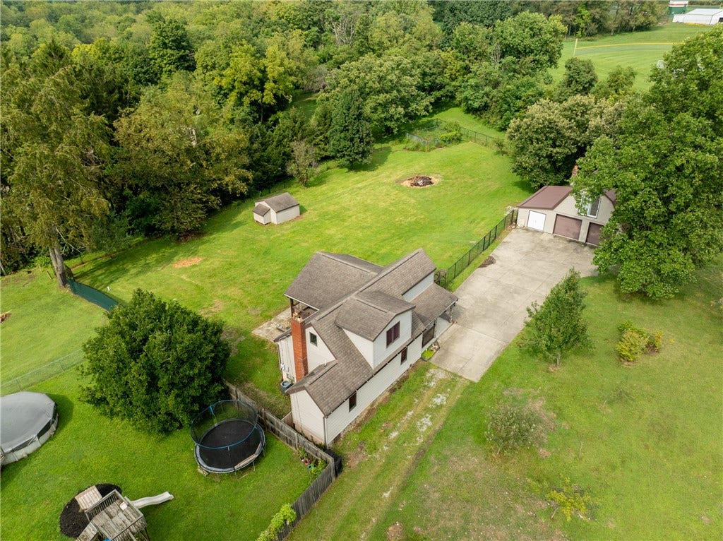 426 Dick Station Rd, Irwin, PA 15642