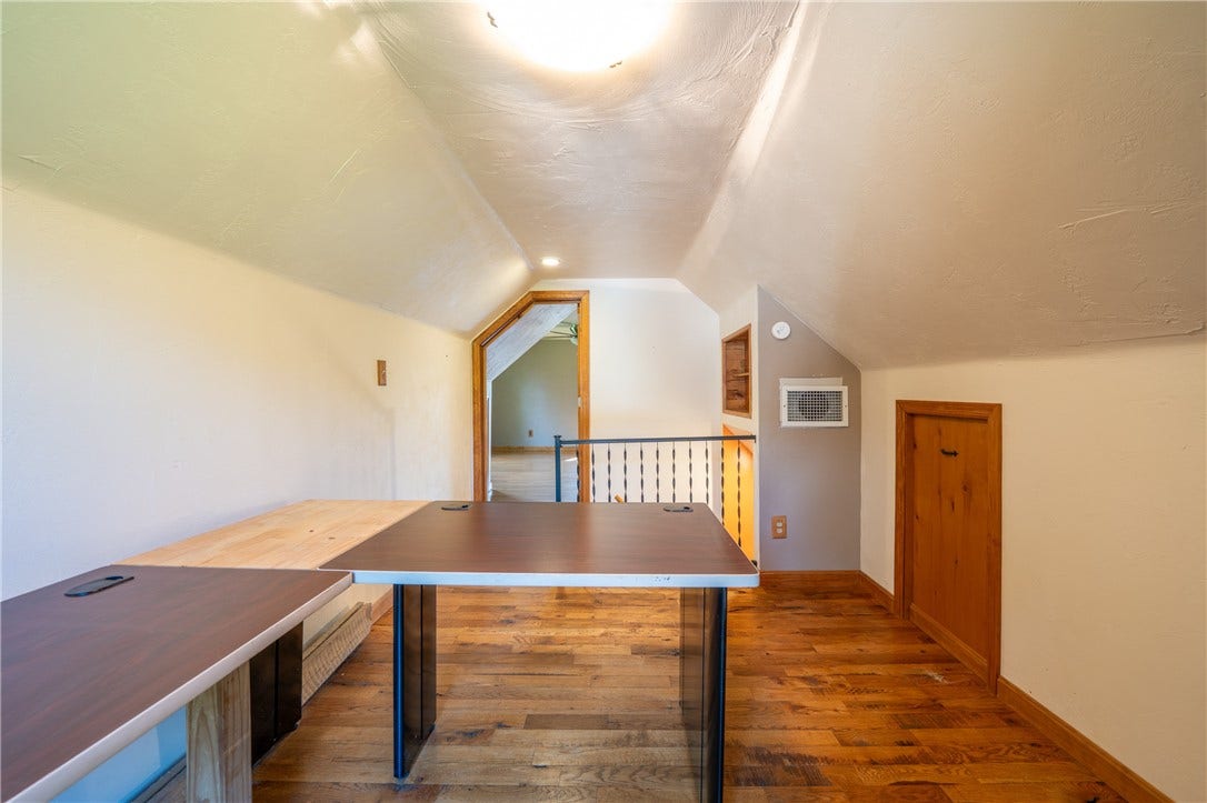 426 Dick Station Rd, Irwin, PA 15642