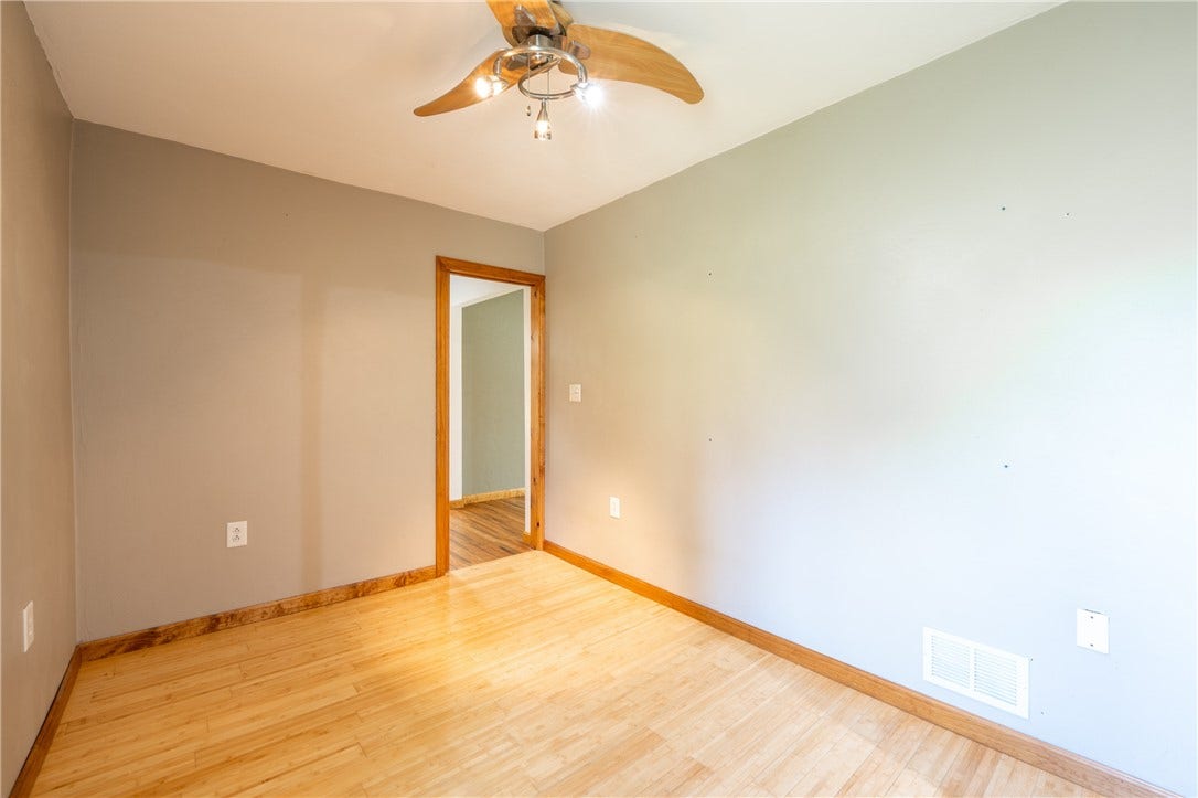 426 Dick Station Rd, Irwin, PA 15642