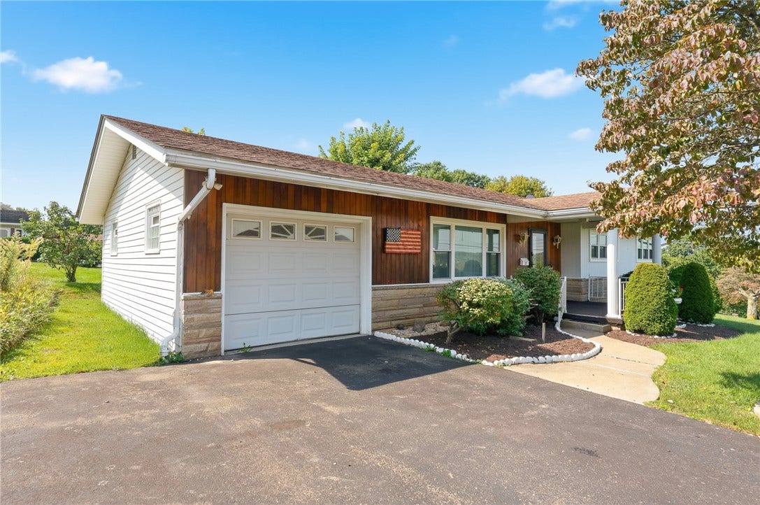 17 Grandview Terrace, Uniontown, PA 15401