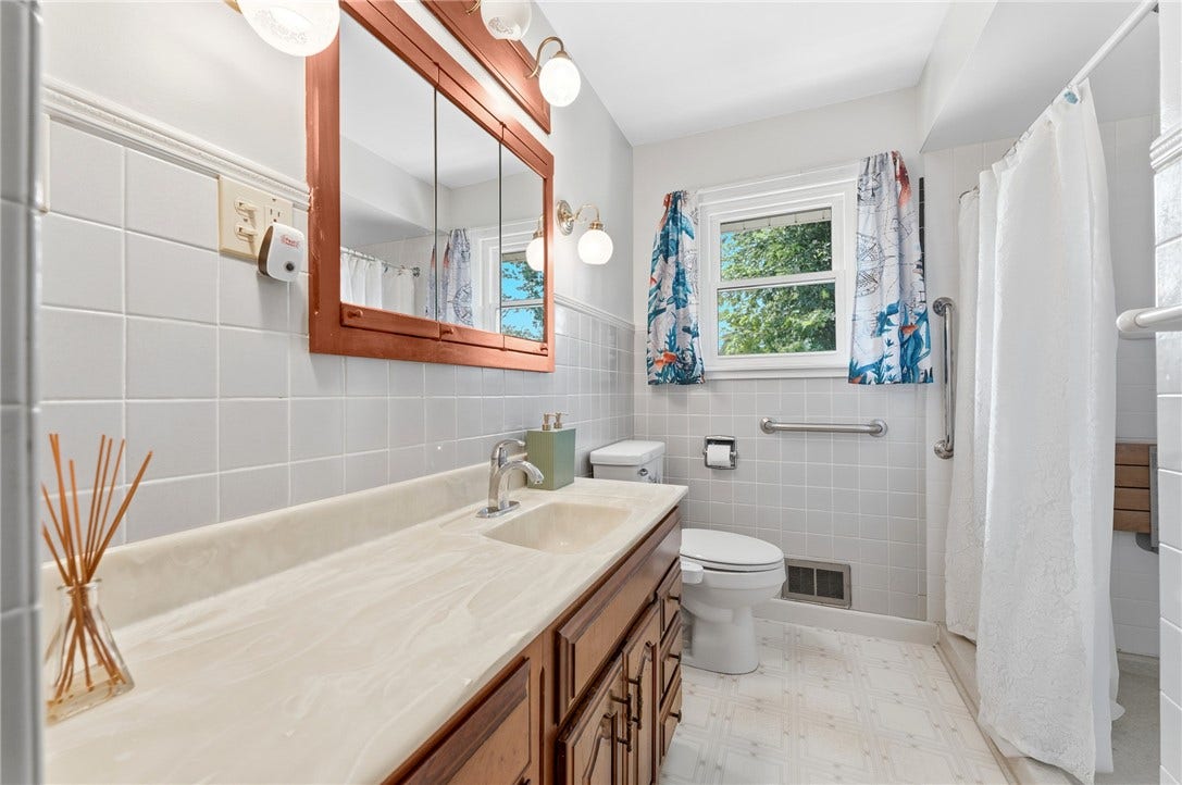 17 Grandview Terrace, Uniontown, PA 15401