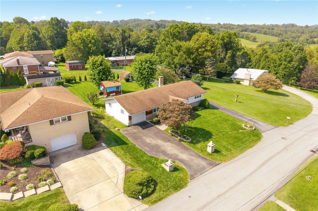 17 Grandview Terrace, Uniontown, PA 15401