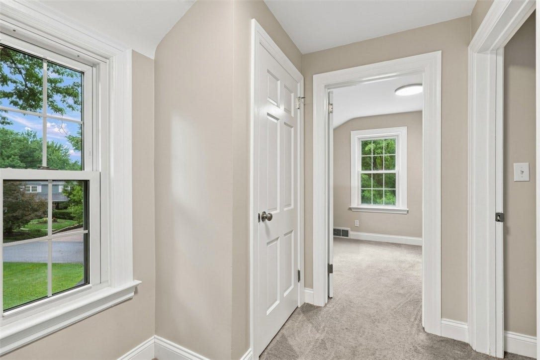 2nd floor Hall way