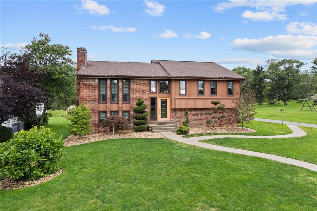 114 Kuchinic St., Venetia, PA 15367
